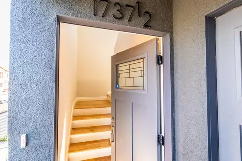 1737 S Longwood Ave, Los Angeles, CA 90019