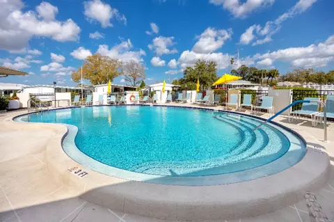 5200 28th St N #187, Saint Petersburg, FL 33714