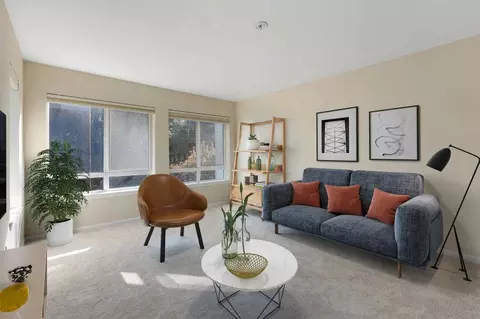 2530 15th Ave W #410, Seattle, WA 98119