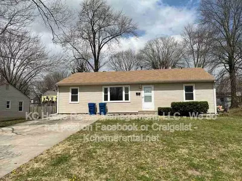 1302 NE 67th Ter, Gladstone, MO 64118