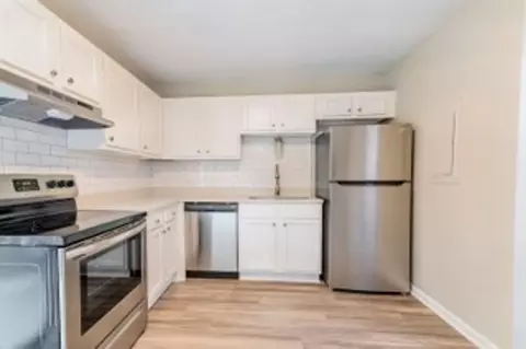 525 Stinson Dr, Charleston, SC 29407