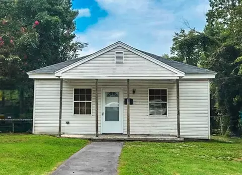 144 Spring St #NA, Petersburg, VA 23803