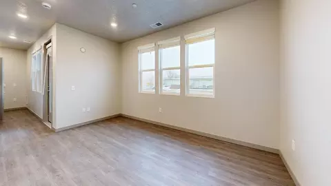8548 W Henderson Way, Magna, UT 84044