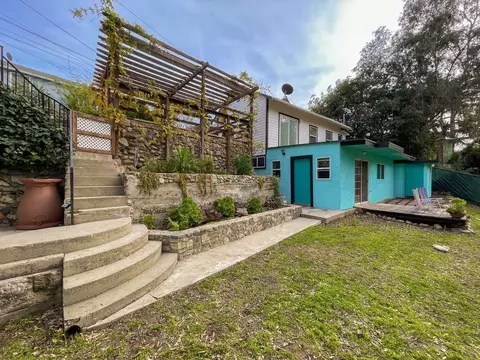 126 Hackett Pl #1-2, Los Angeles, CA 90042