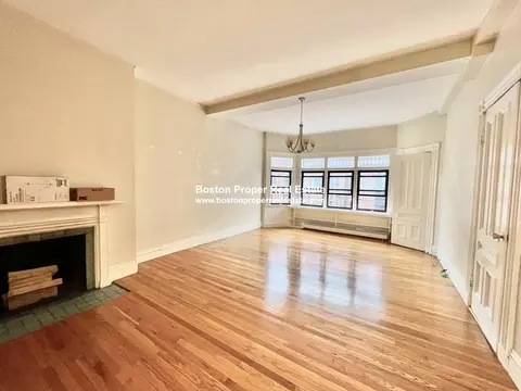 337 Beacon St #5K, Boston, MA 02116