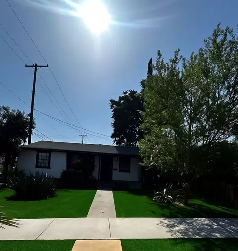 1115 Washburn Ave, Corona, CA 92882