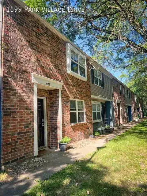 1699 Park Village Dr, Columbus, OH 43235