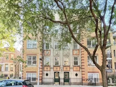 4060 N Kenmore Ave #302, Chicago, IL 60613