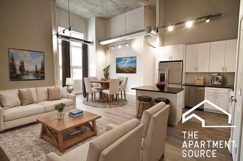 3833 N Broadway St #224, Chicago, IL 60613