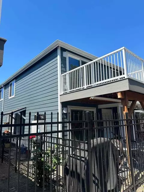 517 Burnett Ave S #3, Renton, WA 98057