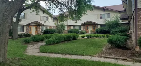 9520 W Fond Du Lac Ave #1, Milwaukee, WI 53225