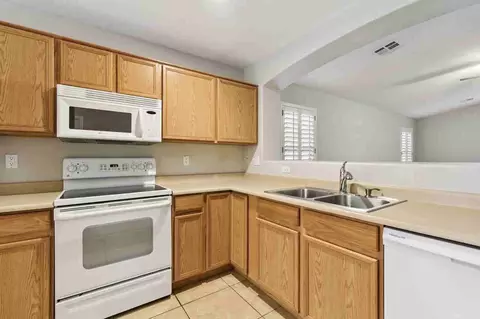 3642 E Timberline Rd, Gilbert, AZ 85297 photo 5