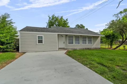 5931 Southville St, Houston, TX 77033