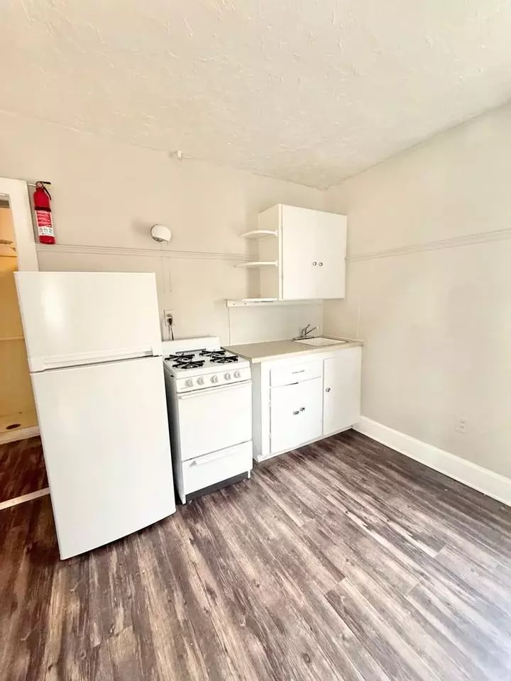  715 N Nevada Ave #12, Colorado Springs, CO 80903 photo 3
