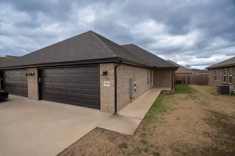204 Industrial Park Rd #2, Prairie Grove, AR 72753