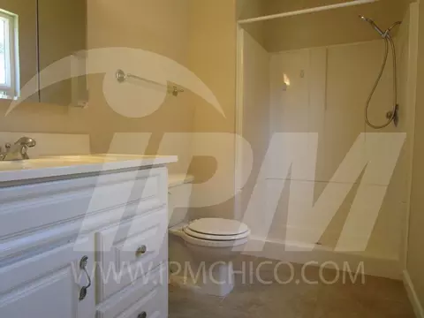 184 E Washington Ave, Chico, CA 95926 photo 15