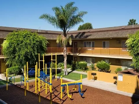 16331 Mcfadden Ave, Tustin, CA 92780