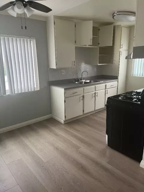 8014 Woodman Ave #3, Los Angeles, CA 91402