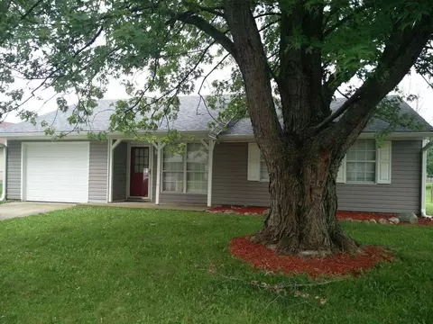 5249 Yucatan Dr, Indianapolis, IN 46237