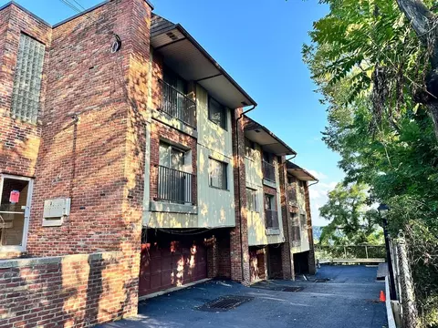 514 Guyasuta Rd #3, Aspinwall, PA 15215