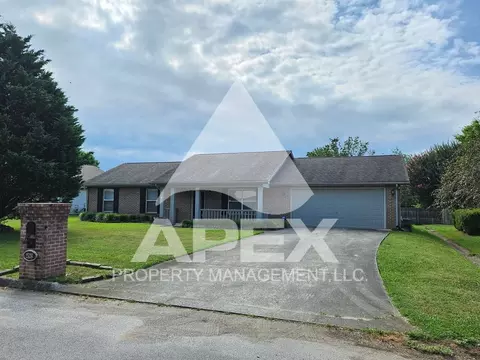 2528 Cinema Dr, Maryville, TN 37804