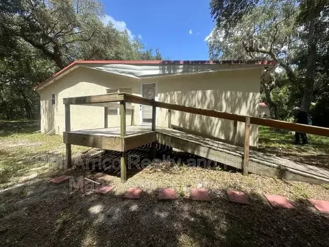 721 W Socrum Loop Rd, Lakeland, FL 33809