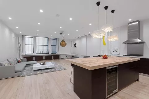 Undisclosed, New York, NY 10038