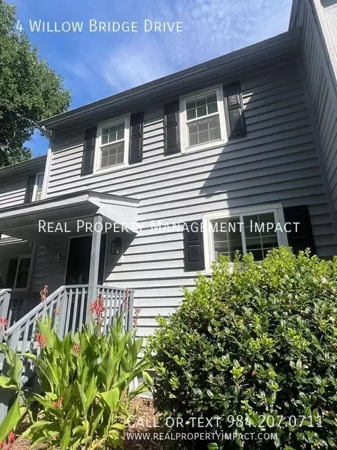 4 Willow Bridge Dr, Durham, NC 27707