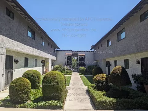 636 E Birch St #E, Brea, CA 92821