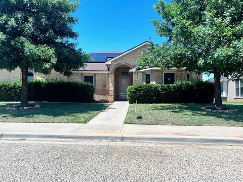 5032 Itasca St, Lubbock, TX 79416