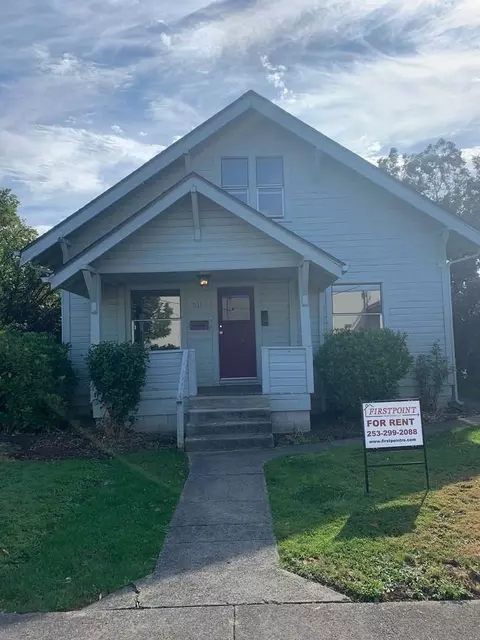 511 2nd St SE, Puyallup, WA 98372