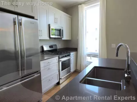 168 Hampshire St #4A, Cambridge, MA 02139