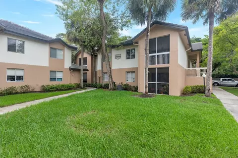 9933 Westview Dr #423, Coral Springs, FL 33076