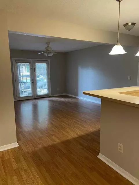 185 N Pearl Lake Cswy #106, Altamonte Springs, FL 32714