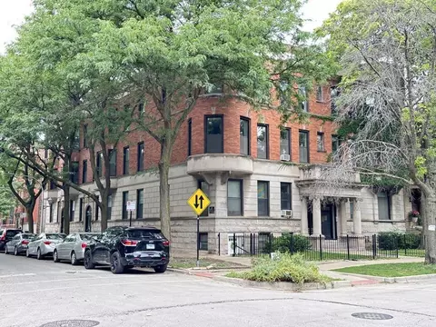 2907 N Mildred Ave #2, Chicago, IL 60657