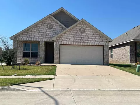 5601 Mclanahan Ln, Crowley, TX 76036