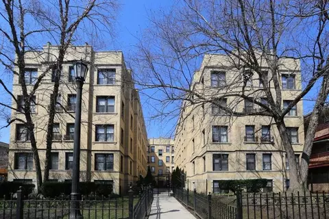 4602 N Beacon St #2A, Chicago, IL 60640