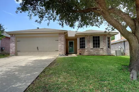 6061 Arabian Ave, Fort Worth, TX 76179