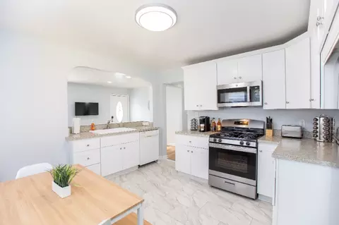 9287 1st View St, Norfolk, VA 23503