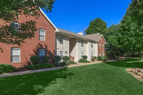 1291 High St #101, Wadsworth, OH 44281