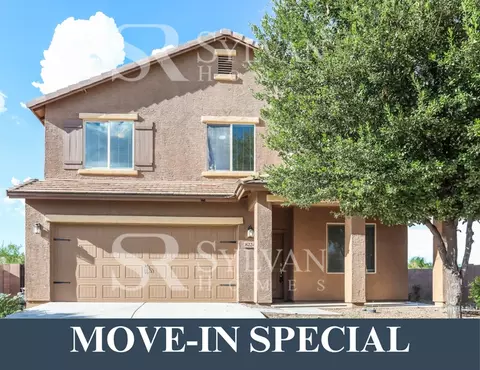 8224 W Green Kingfisher Ln, Valencia West, AZ 85757