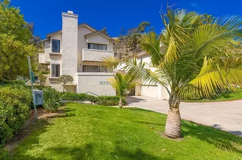 2732 Ariane Dr #61, San Diego, CA 92117