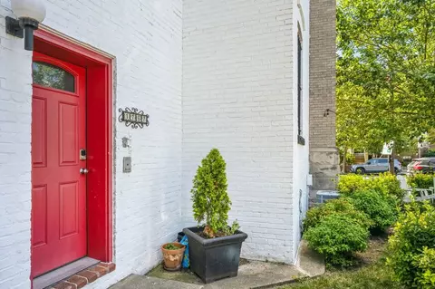 1767 U St NW #4, Washington, DC 20009