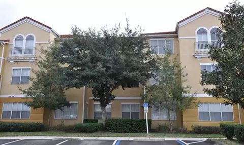 18001 Richmond Place Dr #426, Tampa, FL 33647