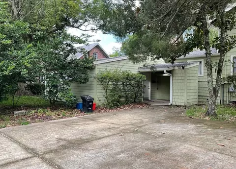 1035 NE 3rd Ave, Gainesville, FL 32601