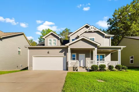 2901 Teakwood Dr, Clarksville, TN 37040