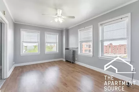 6930 N Greenview Ave #406, Chicago, IL 60626