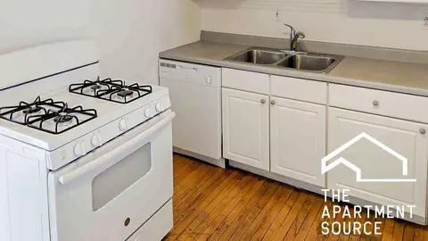 1942 W Winona St #1, Chicago, IL 60640