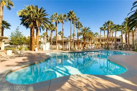7131 S Durango Dr #305, Spring Valley, NV 89113