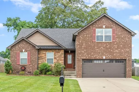 1949 Jackie Lorraine Dr, Clarksville, TN 37042